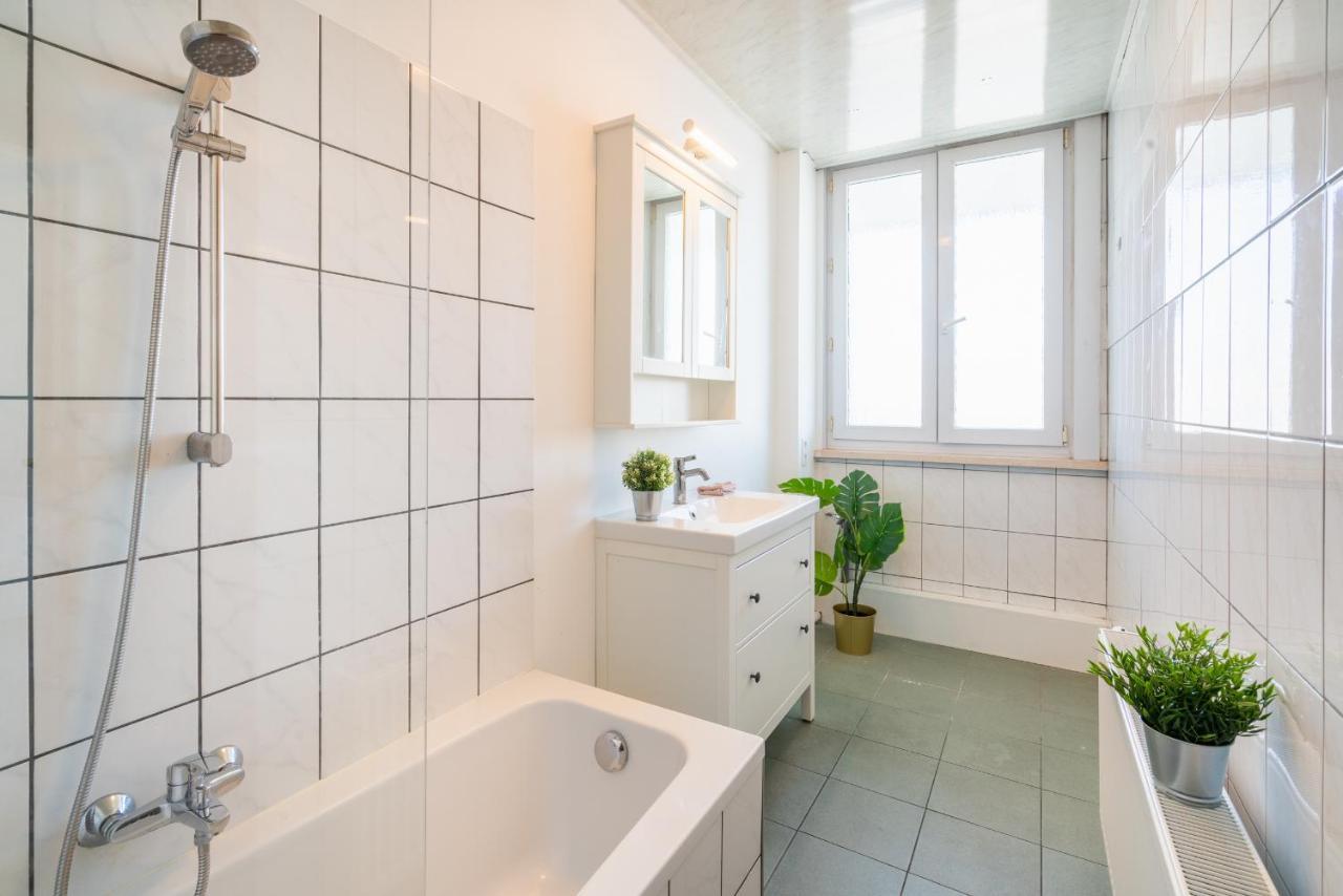 Large Antwerp City Center Apartments Ngoại thất bức ảnh